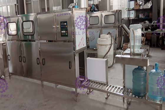 เครื่องเติมน้ำหนึ่ง Road 120 BPH 5 Gallon ผู้ผลิต