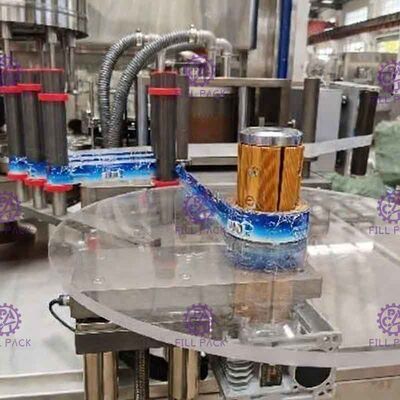 เครื่องติดฉลากขวดโรตารี OPP เครื่องติดฉลากกาวร้อนละลาย อุปกรณ์ติดฉลากสำหรับโรงงานน้ำขวดพลาสติก ผู้ผลิต