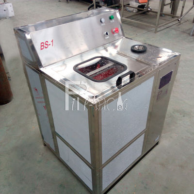 การเชื่อมต่อท่อ SUS 304 โรงงานผลิตน้ำ 300 BPH Gallon ผู้ผลิต