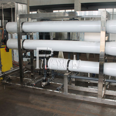 Sus304 วาล์วควบคุมการทำงานอัตโนมัติดื่ม 4000lph Ro Water Treatment Machine ผู้ผลิต