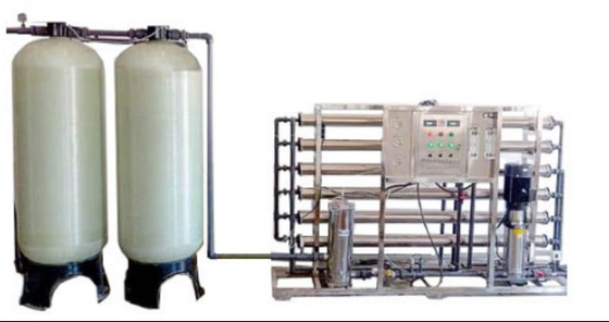 เครื่องบำบัดน้ำระบบ Reverse Osmosis ดื่มได้ 3000lph ถังกรอง FRP ผู้ผลิต