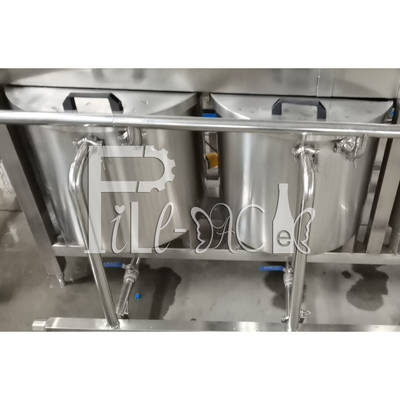 300BPH 18.9l 5 แกลลอนเครื่องบรรจุน้ำควบคุม PLC พร้อมหน้าจอสัมผัส ผู้ผลิต