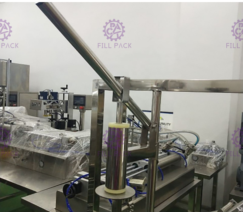 เครื่องบรรจุแกลลอน 80BPH 20L กึ่งอัตโนมัติ ผู้ผลิต